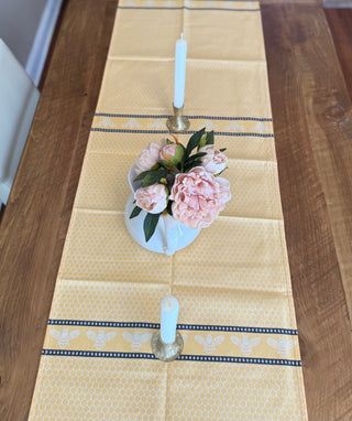 Bee Pattern Table Runner